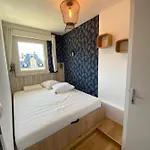 Les Pins Penches Apartman