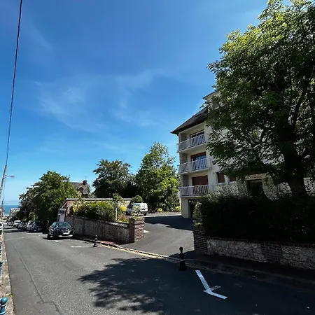 Les Pins Penches Apartment Villers-sur-Mer